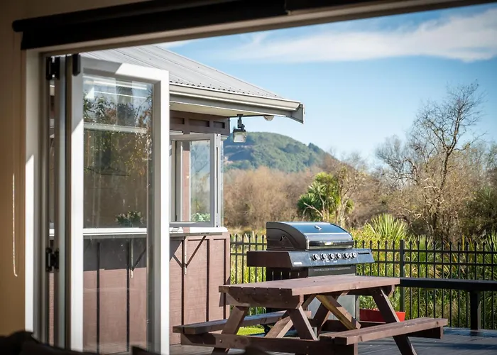Zodiac Bay Retreat Rotorua