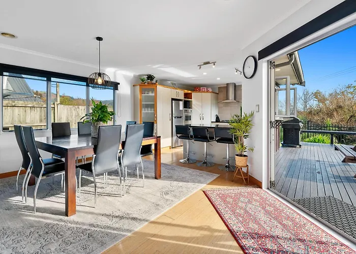 Zodiac Bay Retreat